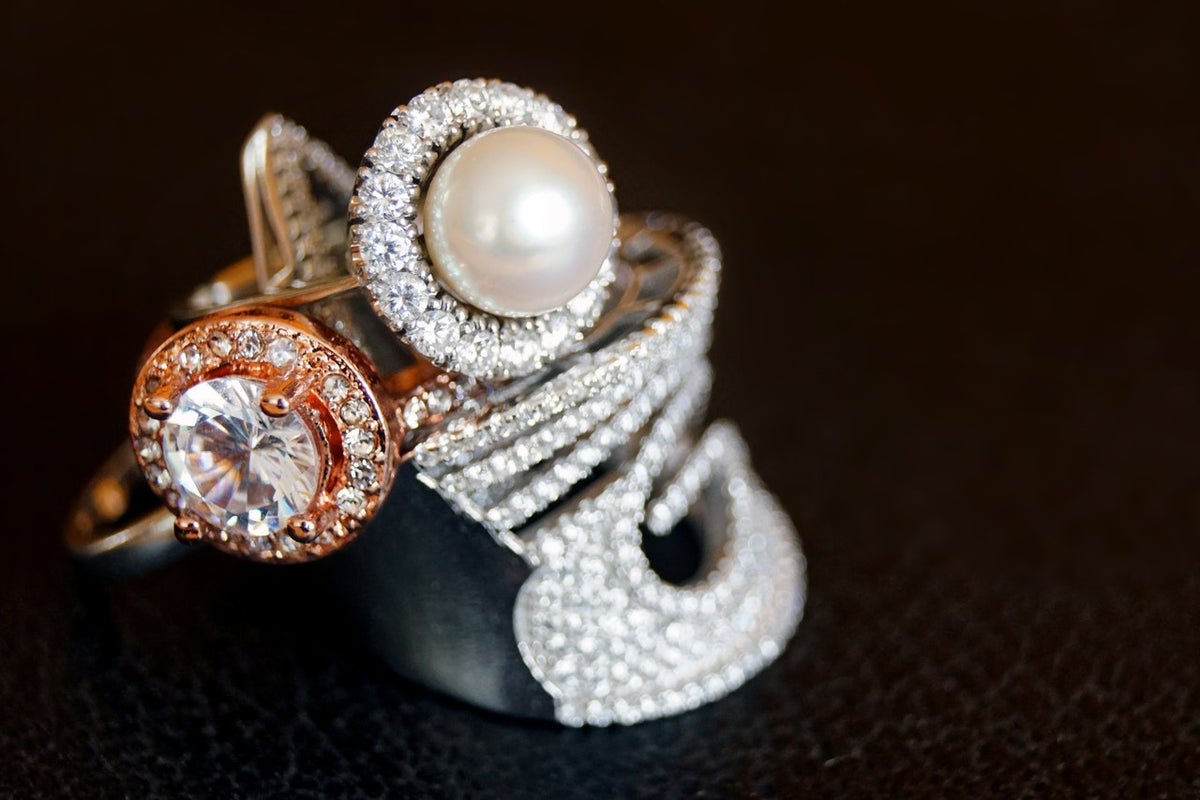 How to Use Social Media to Boost Jewelry Sales