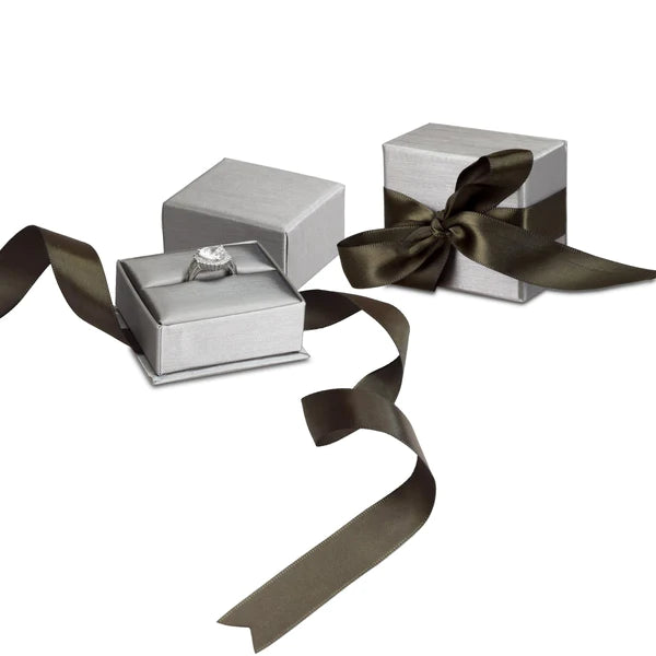 Elegant Bow Tie Ring Box