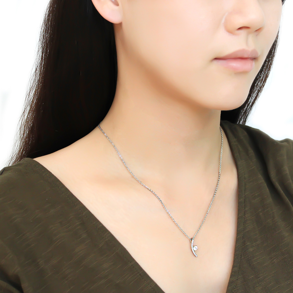 CJ092 Wholesale Women's Stainless Steel AAA Grade CZ Clear Crescent Chain Pendant