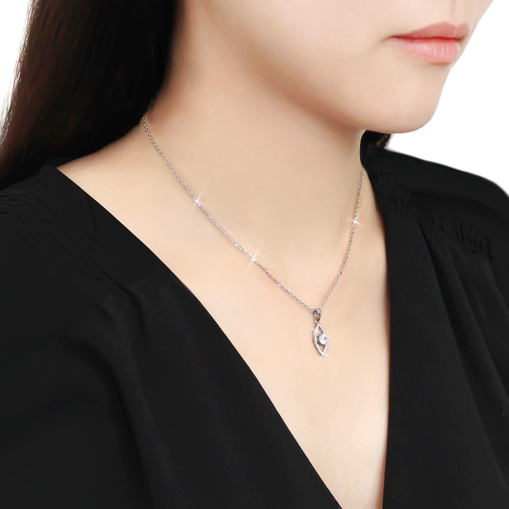 CJ228 Wholesale Women's Stainless Steel AAA Grade CZ Clear Oval Drop Chain Pendant