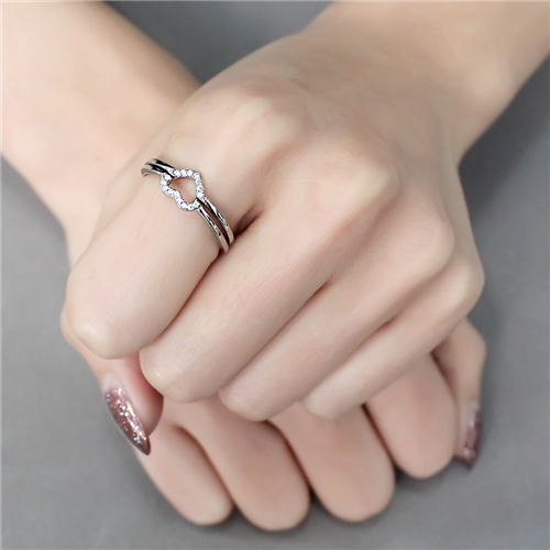 CJ245 Wholesale Women's Stainless Steel High polished AAA Grade CZ Clear Minimal Heart Ring