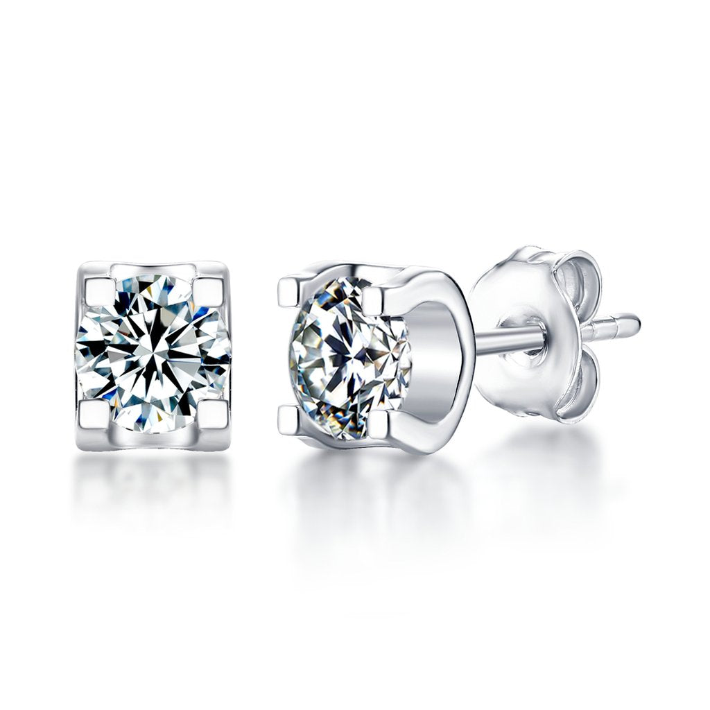 Wholesale Women's Moissanite Stud Earrings