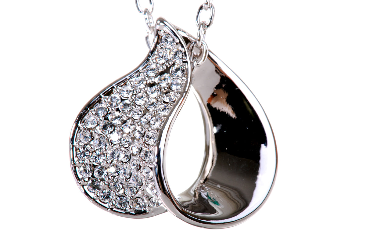 N7132 Elegant Loop Rhodium Plated Swarovski Crystal Pendant Necklace