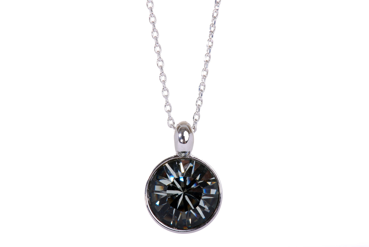 N7171 Brilliant Round Onyx Swarovski Crystal Elements Rhodium Plated Pendant Necklace