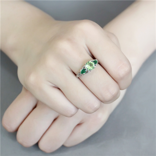 CJE3610 Wholesale Women's Stainless Steel Synthetic Peridot Ring