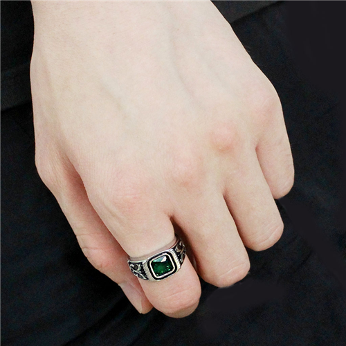 CJE3616 Wholesale Men's Stainless Steel Synthetic Emerald Ring
