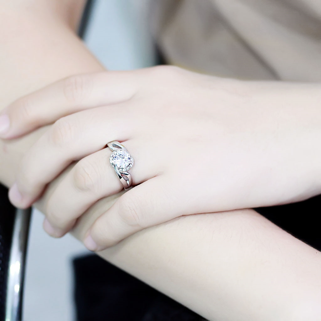 CJ3701 Wholesale Women's Stainless Steel High polished AAA Grade CZ Clear Intertwined Solitaire Minimal Ring