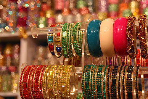3 Strategies to Get Customers Hooked about Your Jewelry