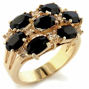 Wholesale Jewelry Styling: Top 5 Styles in Wholesale Cocktail Rings